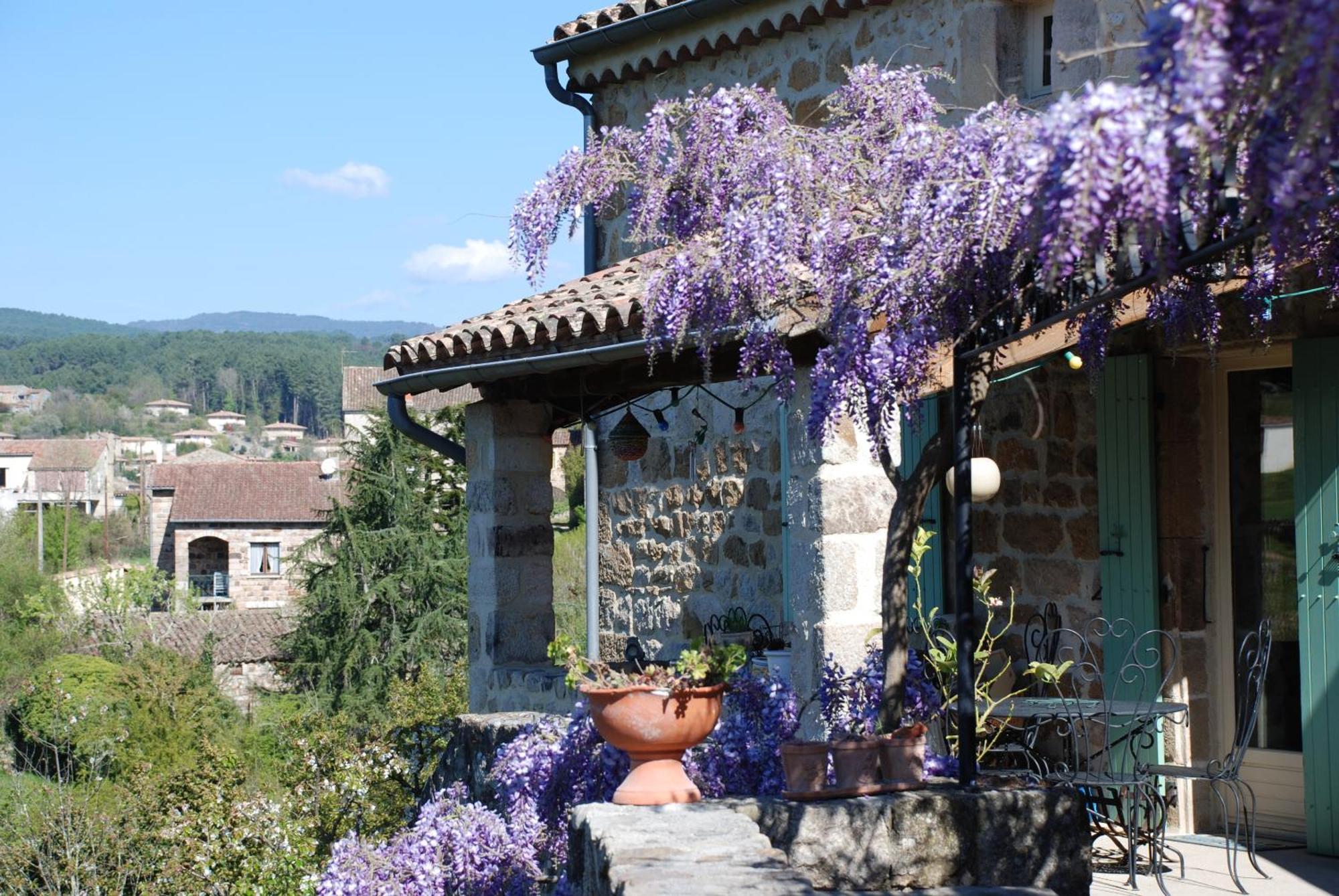 Chambre D'Hotes Au Creux Du Chambon Joyeuse Bagian luar foto